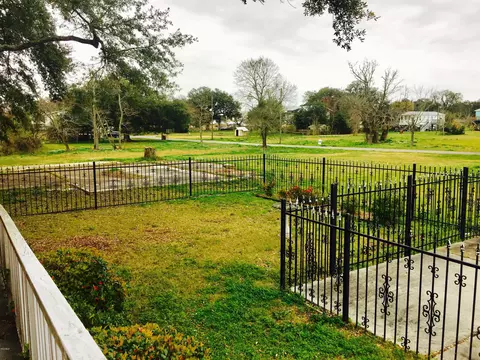 399 Shell St, Biloxi, MS 39530 photo 6