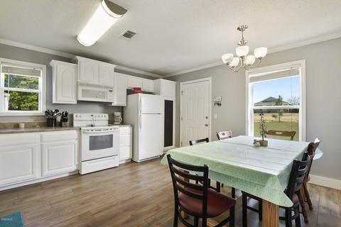 19169 N Clairmonte St, Saucier, MS 39574 photo 6