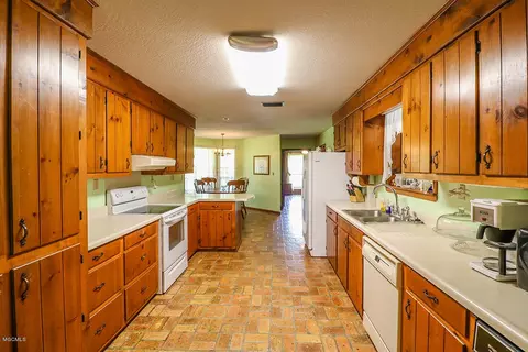 174 N Bexley Rd, Lucedale, MS 39452 photo 11