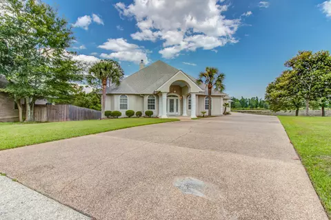 1911 Marsh Cv, Biloxi, MS 39532 photo 2