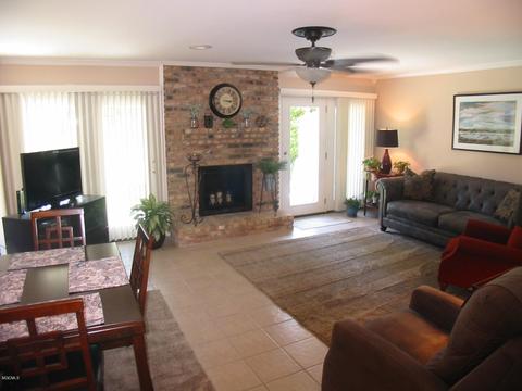 260 Highpoint Dr, Diamondhead, MS 39525 photo 7