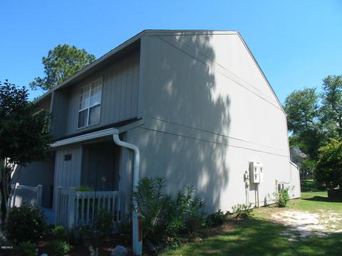 260 Highpoint Dr, Diamondhead, MS 39525 photo 4
