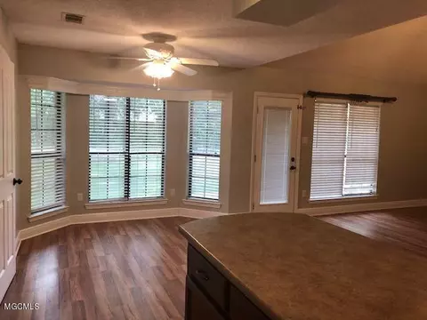 7400 Laetner Dr, Moss Point, MS 39562 photo 11