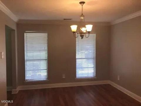 7400 Laetner Dr, Moss Point, MS 39562 photo 9