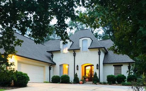 807 Oak Trl, Canton, MS 39046 photo 1