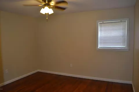 5330 James St, Moss Point, MS 39563 photo 17
