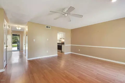 290 Highpoint Dr, Diamondhead, MS 39525 photo 4