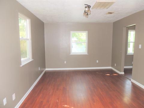 4705 Bush Ave, Moss Point, MS 39563 photo 12