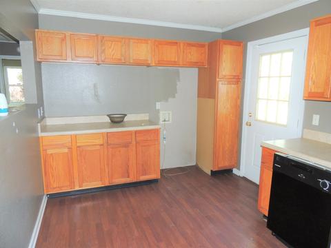 4705 Bush Ave, Moss Point, MS 39563 photo 7
