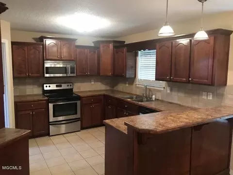 22709 Sonora Dr, Moss Point, MS 39562 photo 7
