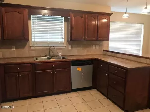 22709 Sonora Dr, Moss Point, MS 39562 photo 6