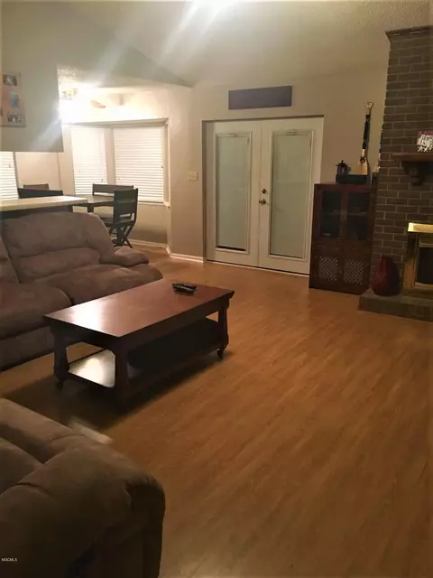 88373 E Diamondhead Dr, Diamondhead, MS 39525 photo 7