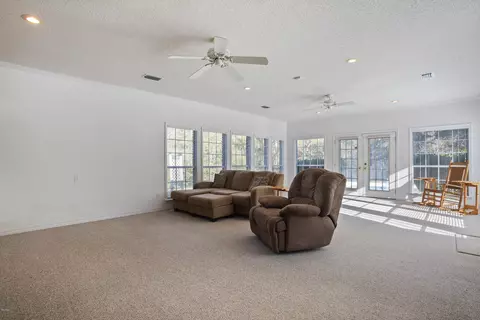 4108 Sentinel Dr, Moss Point, MS 39562 photo 11