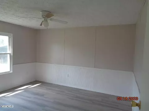 30 Berry Rd, Wiggins, MS 39577 photo 4