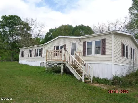 30 Berry Rd, Wiggins, MS 39577 photo 1