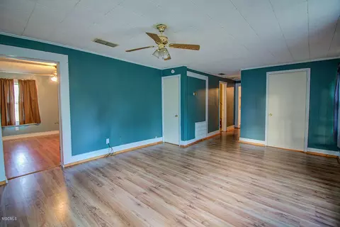 32 Pine St, Lucedale, MS 39452 photo 5