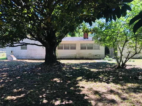 3519 Davis St, Moss Point, MS 39563 photo 4