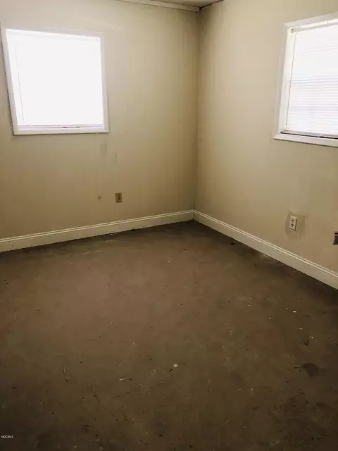 3519 Davis St, Moss Point, MS 39563 photo 13