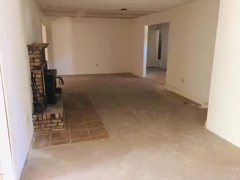 3519 Davis St, Moss Point, MS 39563 photo 7