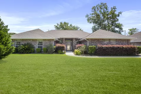 814 Eagle Eyrie Dr, Biloxi, MS 39532 photo 1