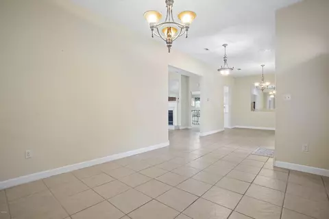 814 Eagle Eyrie Dr, Biloxi, MS 39532 photo 4