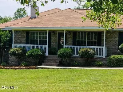 19235 High Pl, Saucier, MS 39574 photo 2