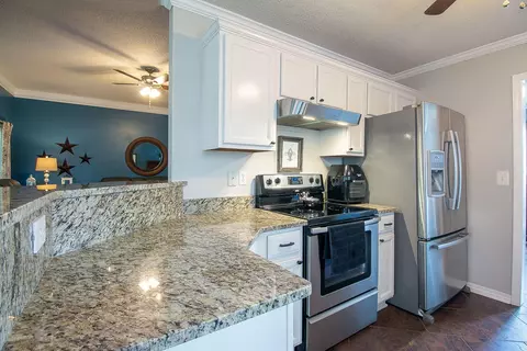 472 Pinecrest Cir, Long Beach, MS 39560 photo 5