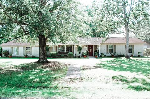 7121 Lynd St, Moss Point, MS 39563 photo 1