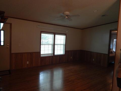45 W Pine St, Lucedale, MS 39452 photo 4