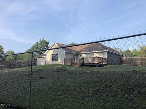 407 Pratt Rd, Wiggins, MS 39577 photo 6