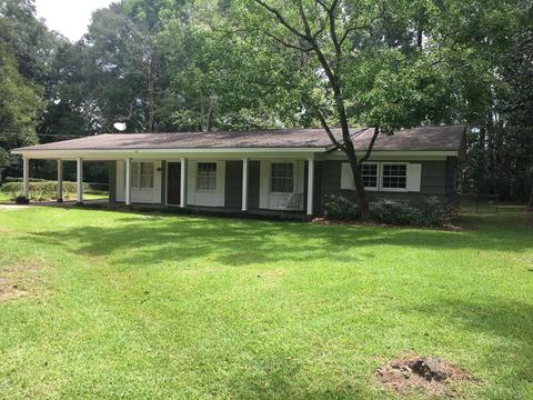 413 Iowa St, Wiggins, MS 39577 photo 2