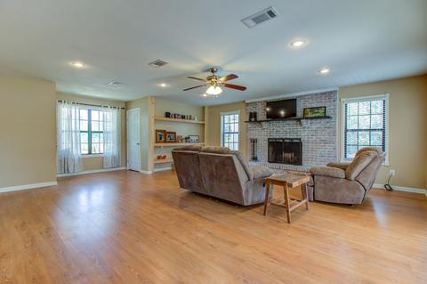 21091 Saucier Lizana Rd, Saucier, MS 39574 photo 10
