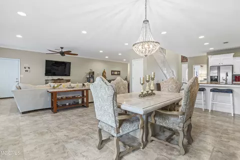 201 E 3rd St, Long Beach, MS 39560 photo 10