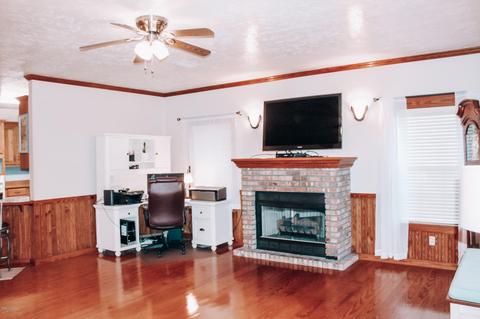 17331 E Della Roper Rd, Moss Point, MS 39562 photo 6