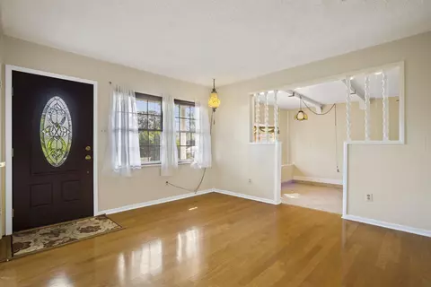7205 Hampton Dr, Biloxi, MS 39532 photo 2