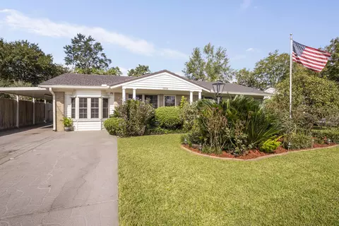 7205 Hampton Dr, Biloxi, MS 39532 photo 1