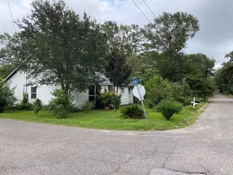 3601 Marion Pl, Moss Point, MS 39563 photo 9