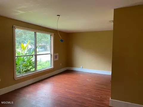 3601 Marion Pl, Moss Point, MS 39563 photo 5