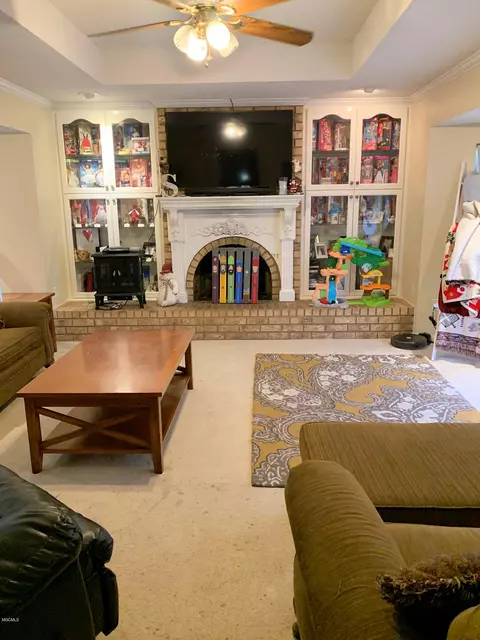 22465 Mitchell Rd, Picayune, MS 39466 photo 4