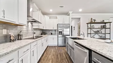 7001 Glen Eagle Dr, Biloxi, MS 39532 photo 2