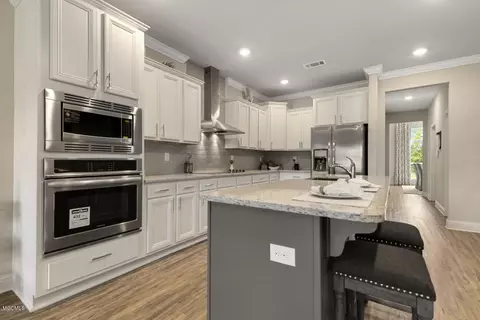 7001 Glen Eagle Dr, Biloxi, MS 39532 photo 5