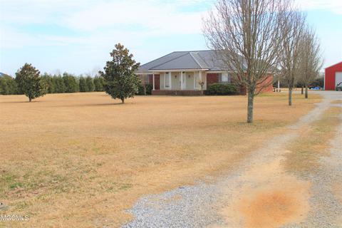 120 Henry Eubanks Rd, Lucedale, MS 39452 photo 2