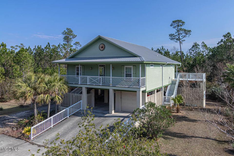  6504 Riviera Dr, Biloxi, MS 39532 photo 1