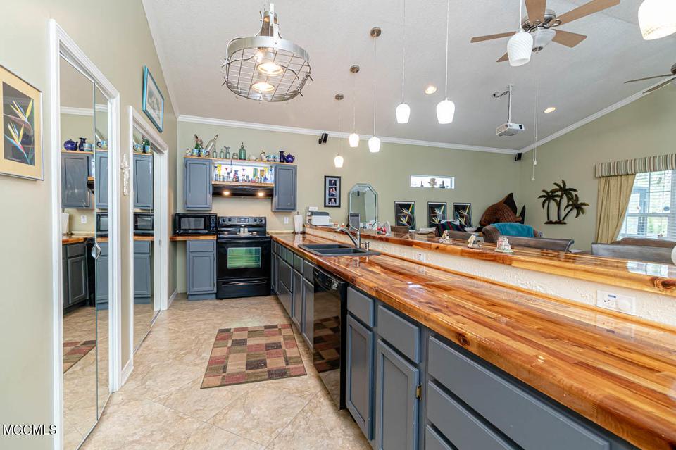  6504 Riviera Dr, Biloxi, MS 39532 photo 16