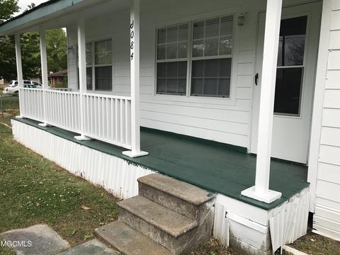 4806 Scott St, Moss Point, MS 39563 photo 2