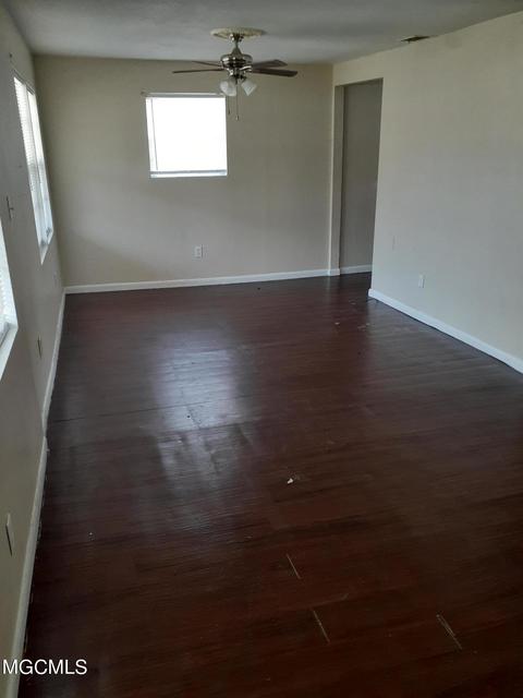 4806 Scott St, Moss Point, MS 39563 photo 3