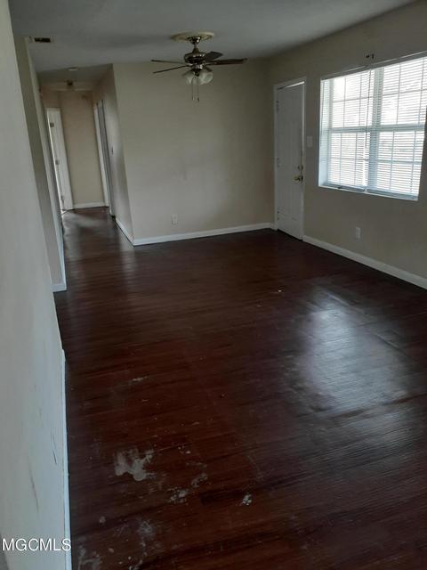 4806 Scott St, Moss Point, MS 39563 photo 4