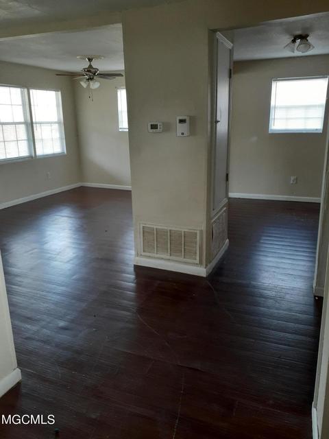 4806 Scott St, Moss Point, MS 39563 photo 6