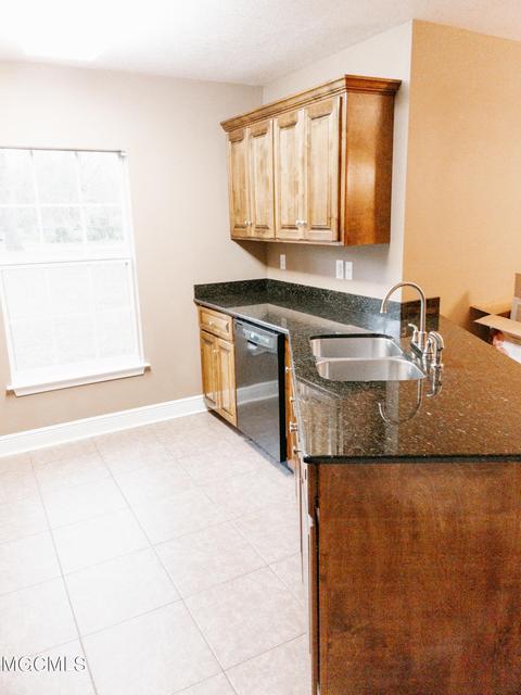 22325 Cap Johnson Rd, Moss Point, MS 39562 photo 10