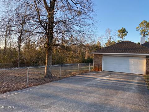 107 Scout Trl, Lucedale, MS 39452 photo 5